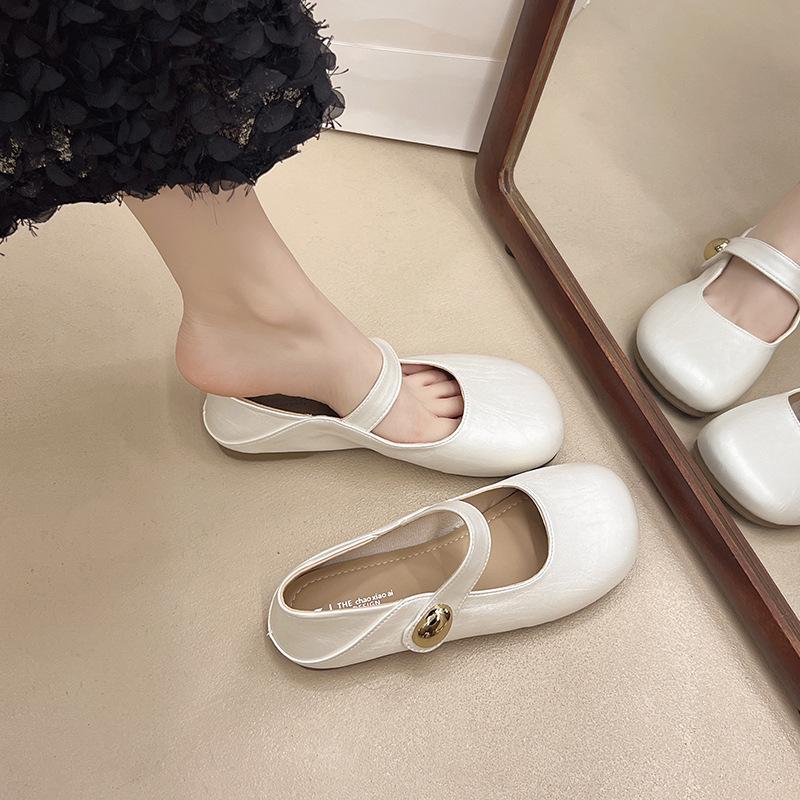 Elegant single shoes women's 2025 autumn new models with skirts soft-soled beanie shoes French Mary Jane silver small leather shoes
