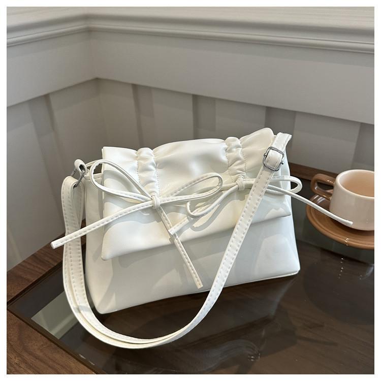 Large Capacity Women's Casual Soft Shoulder Bag 2024 New Stylish Street Fashion Crossbody Bag
