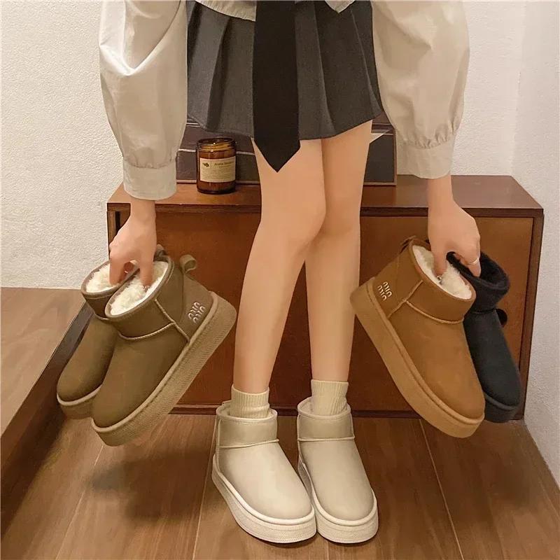 Women's Thick Sole Warm Snow Boots Wear-resistant Anti-slip Round Head Boots Women One Kick Breathable Suede Suede Leisure 2025