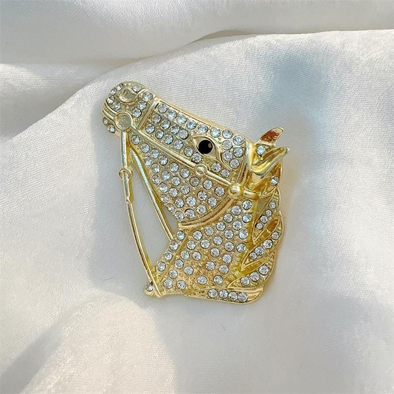 Alloy Horse Brooch Zodiac Pony Pins Women Men Clothing Accessories Suit Lapel Corsage Badges  Year Gifts