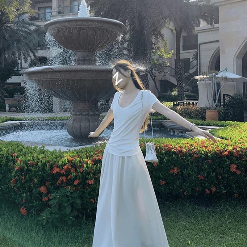 Women s Gray U-Neck Slim-Fit Cinched Waist T-Shirt - 2026 Summer Collection Extra Large