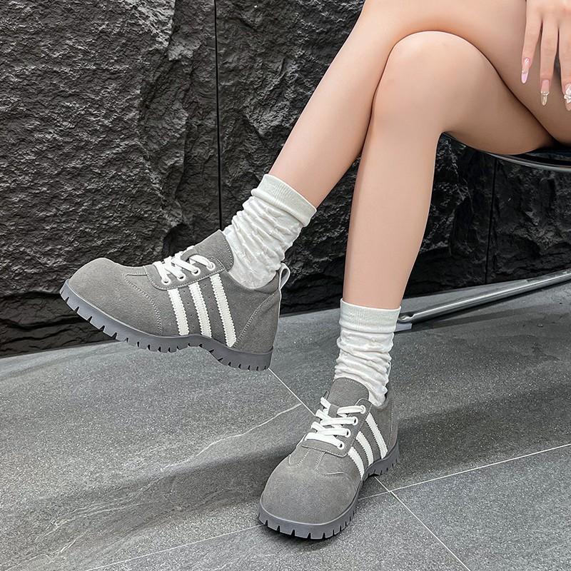 Suede flat-bottomed German training shoes women's 2025 new spring women's shoes popular versatile Forrest Gump shoes sports and leisure board shoes