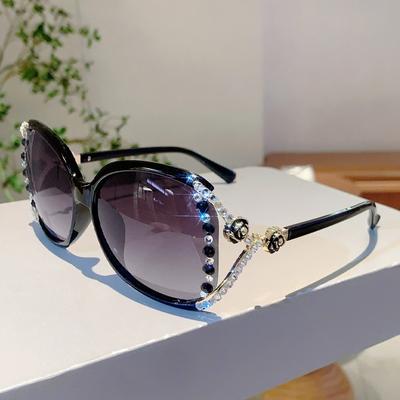 Luxury Brand Metal Trends Shades Fashion Crystal Design Women's Sunglasses Chic Pearl Decoration Sun Glasses for Lady