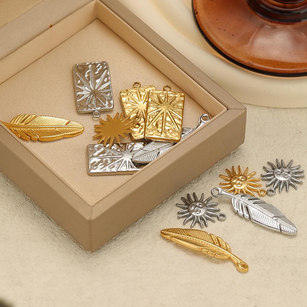 5Pcs Feather Tag Sun Flower Charms Gold Color Stainless Steel Pendants Necklace Earrings Making for DIYJewelry Findings Bulk