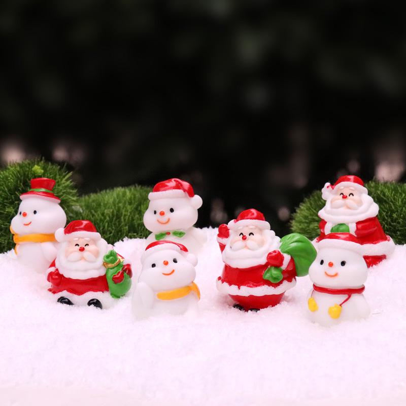 Handmade Mini Sleigh with Santa Claus Christmas Ornaments for Cake and Micro Landscape Decor