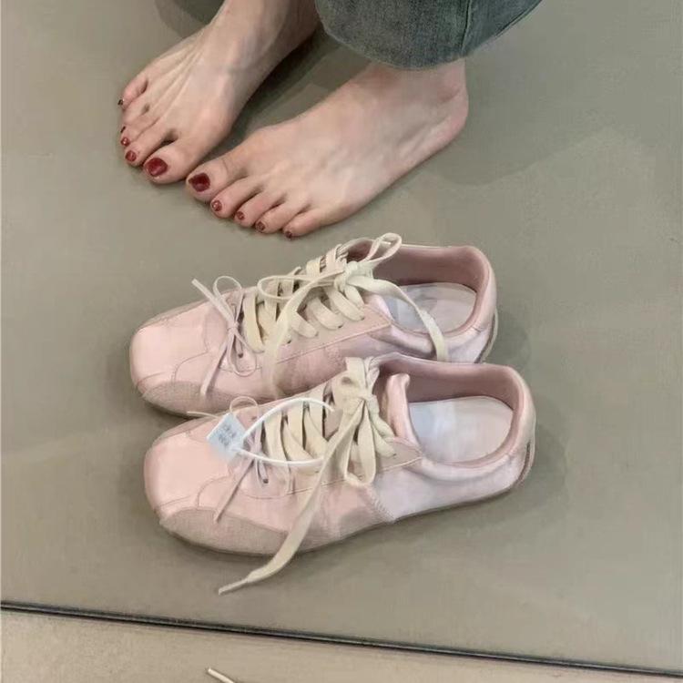 

Версия из коровьей кожи ~ балетный стиль бант ретро универсальные контрастные цвета немецкие кроссовки женские мягкие подошвы удобные спортивные туфли в повседневном стиле 40 розовый