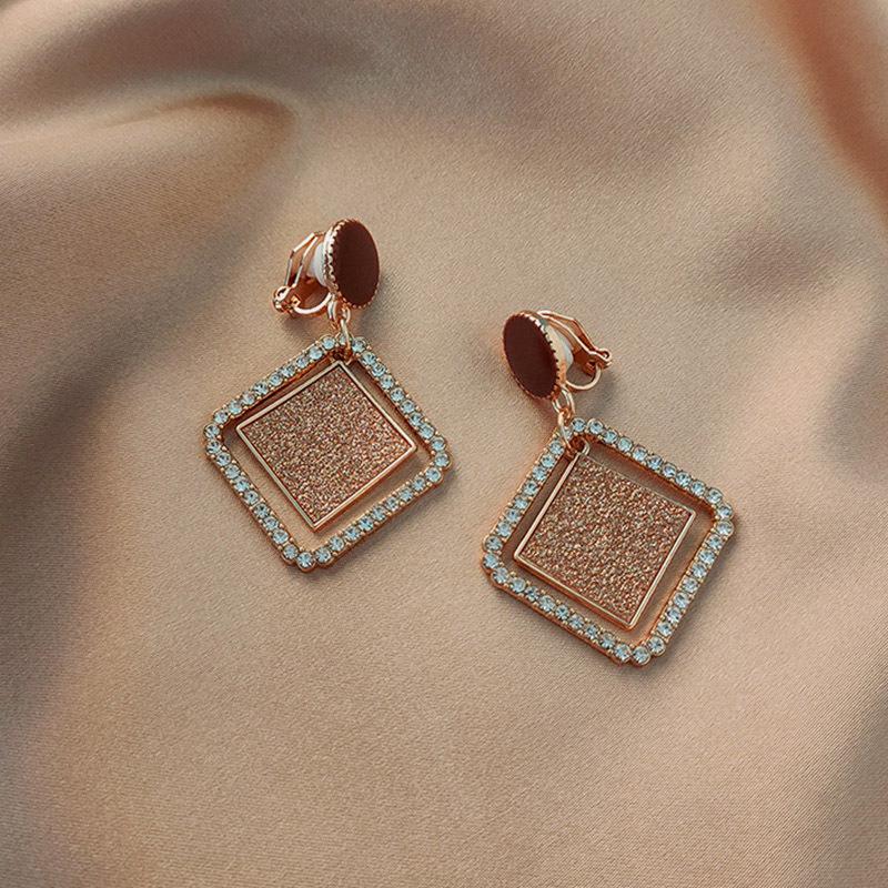 Painless Pearl Tassel Ear Clips for Women - Niche Design, No Piercing Required