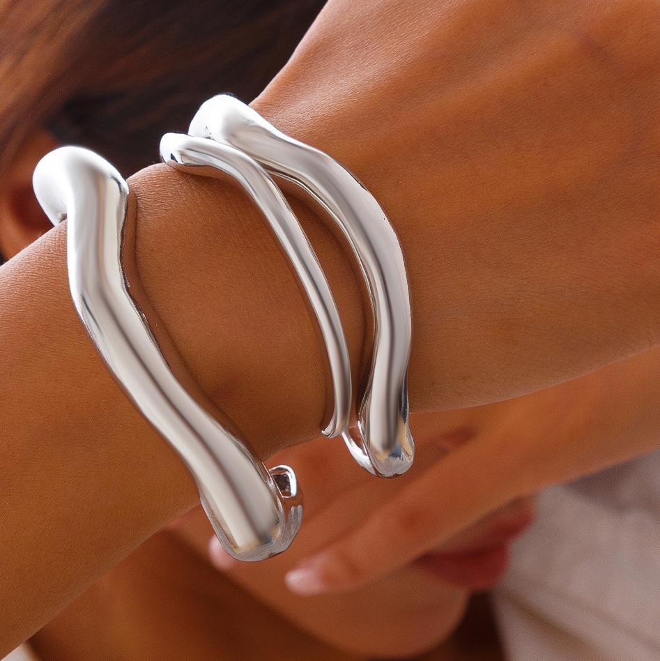 

Ingemark 3Pcs/Set Punk Creative Irregular Curved Surface Bangles Women Vintage Metal Stacking Open Banglet 2026 Hip-Hop Jewelry