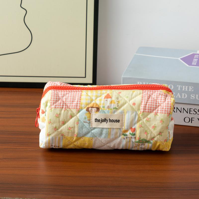 

1 Piece Large Capacity Stationery Bag Cute Cartoon Polka Dot Pencil Case For School Students Multifunctional Storage Bag A2