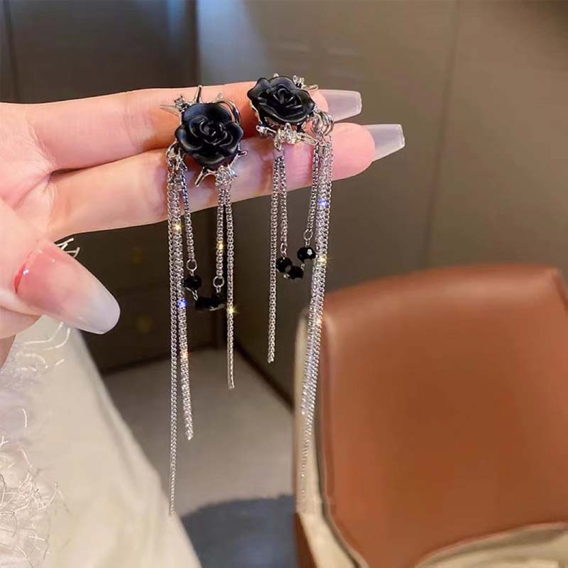 2026 Fashion Black Flower Long Tassel Clip Earrings for Women Punk Goth Without Piercing Zircon Ear Cuff Aesthetic Y2K Zircon