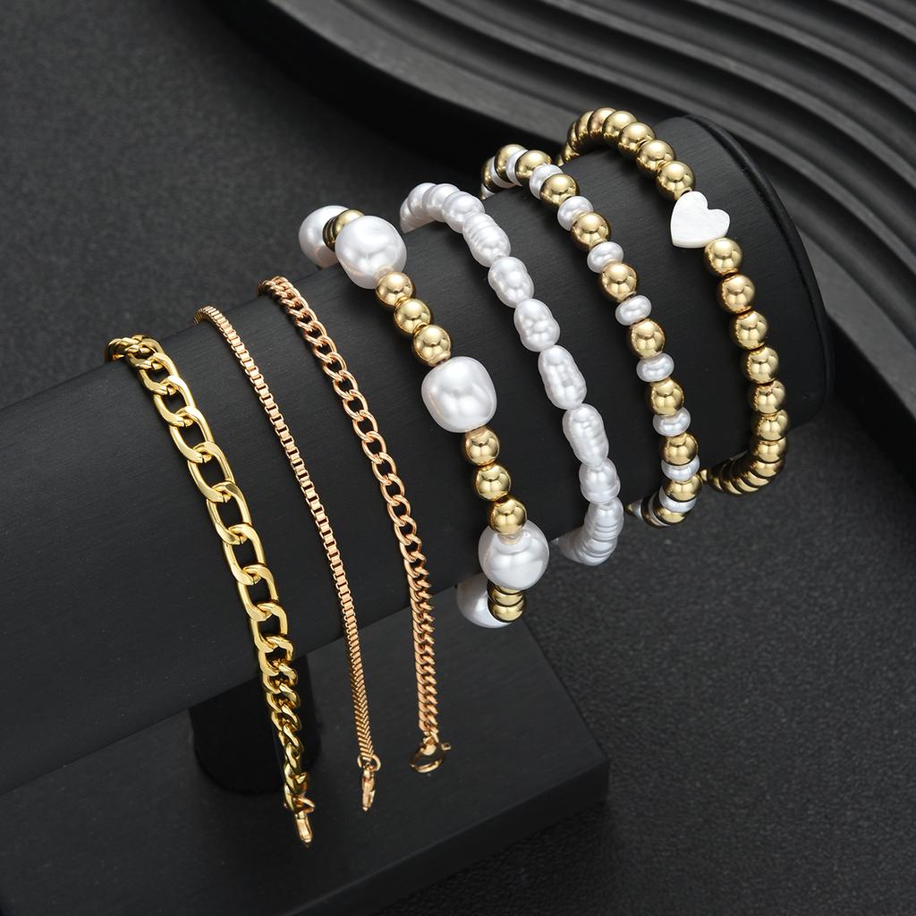 7pcs Vintage Elegant Boho Beaded Bracelet Set for Women Simple Gold Color Faux Pearl Heart Personalized Bracelets Dating Jewelry