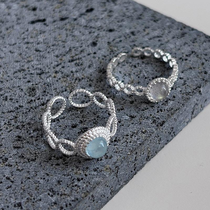 Round hollow resin opening ring, Korean fashion temperament index finger ring, versatile niche light luxury jewelry women