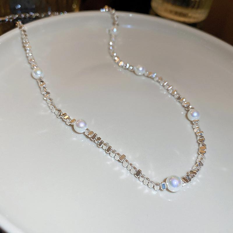 French retro artificial opal love flower pearl necklace collarbone chain Korean necklace women