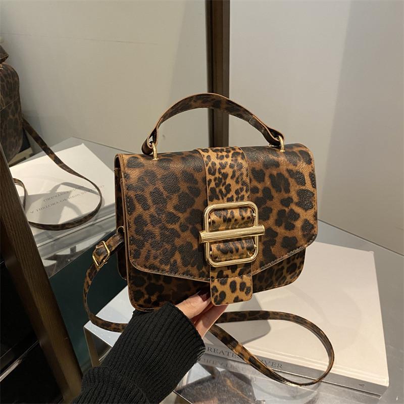 Modische Ein-Schulter-Tasche für Damen Schicker Minimalistischer Stil Mit Stilvollem Pu-Material