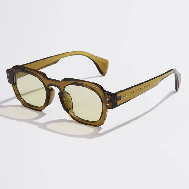 New Square Sunglasses Women Fashion Clear Ocean Lens Eyewear UV400 Vintage Brand Designer Men Rivets Punk Glasses