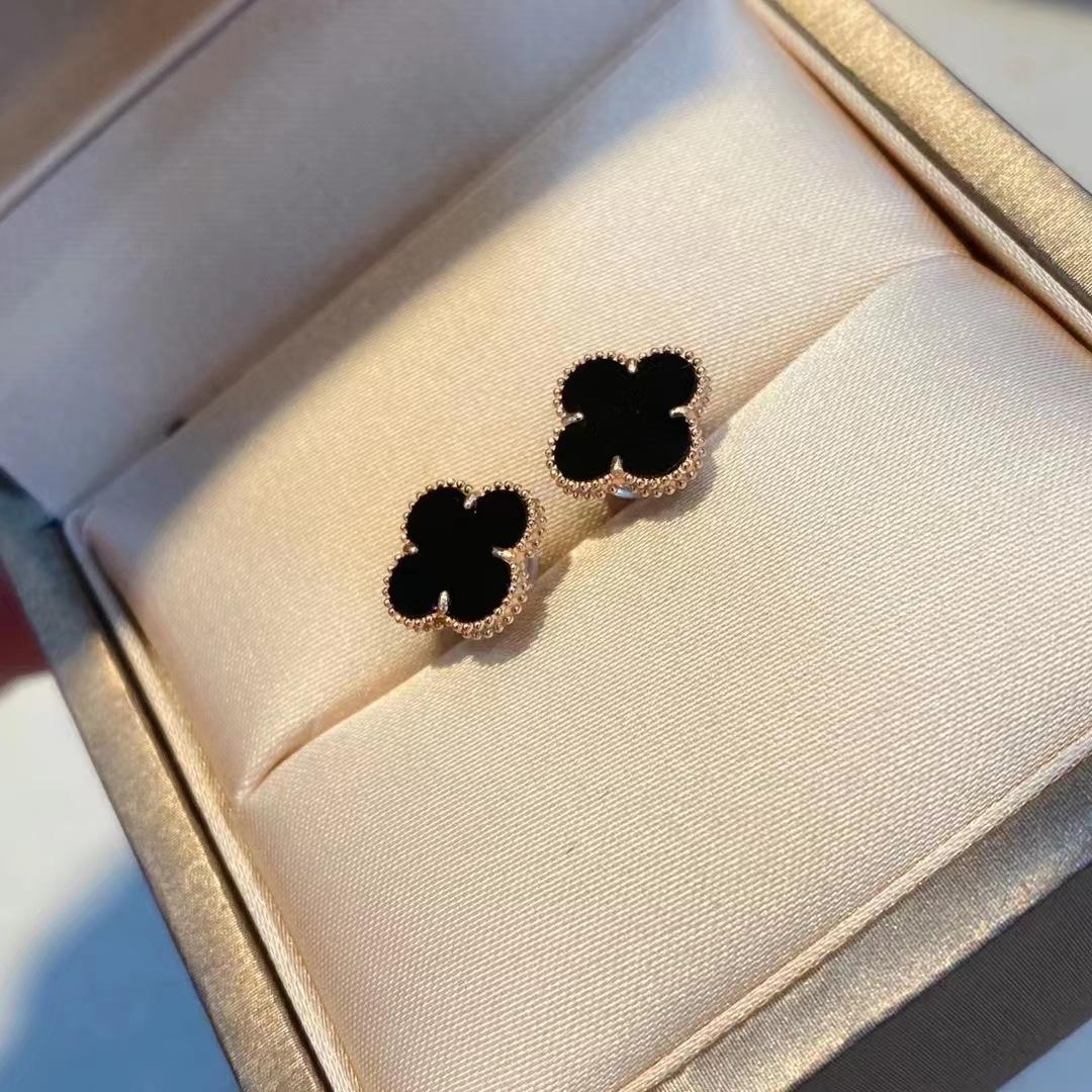 

Темпераментные серьги с четырьмя лепестками клевера премиум-класса, легкие, роскошные, простые, на каждый день, антиаллергенный подарок на день Святого Валентина