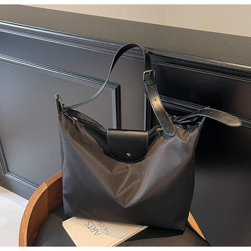 

New fashionable large-capacity tote bag women s niche casual Oxford cloth commuter shoulder messenger bag чорний
