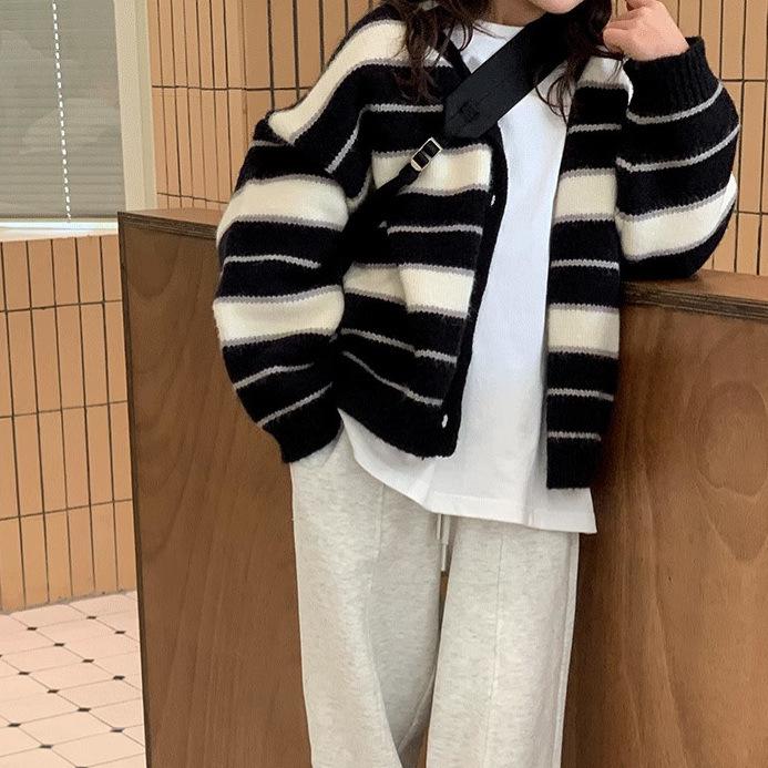 Autumn 2026 Girls  Korean Chic Striped V-Neck Knit Cardigan - Versatile Parent-Child Jacket Size 90 (Height ~80 cm)