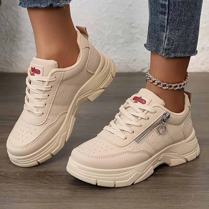 New Style White Sneakers for Autumn And Winter 2025, Breathable, with Hidden Height Increase, Versatile, High Thick Sole, Suitable for Students