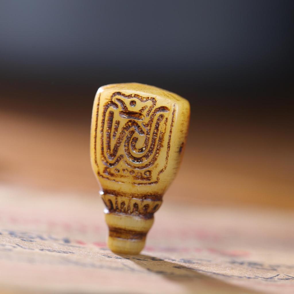 Tibetan Retro 108-Bead Camel Bone Buddha Bracelet