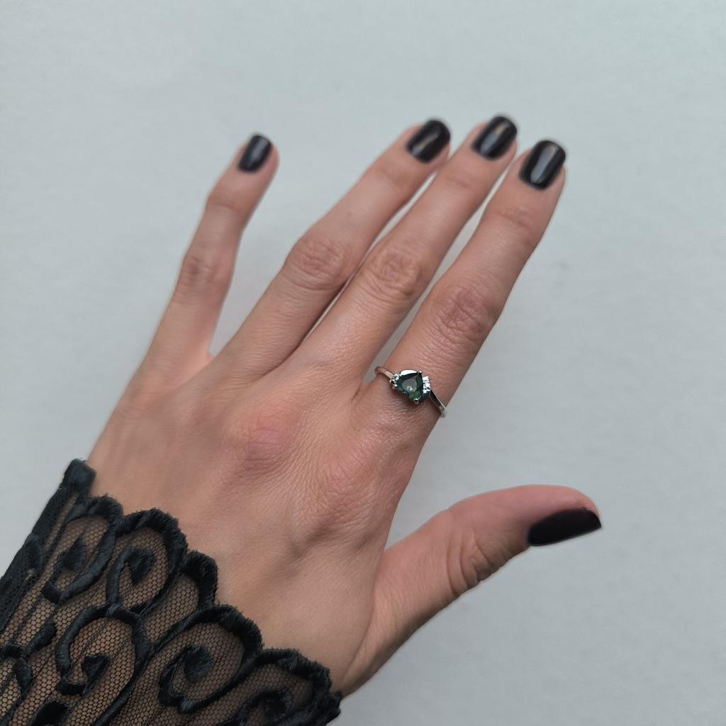 Серебряное кольцо с мистик топазом 0.613ct, вес изделия 1,62 гр (2191308)