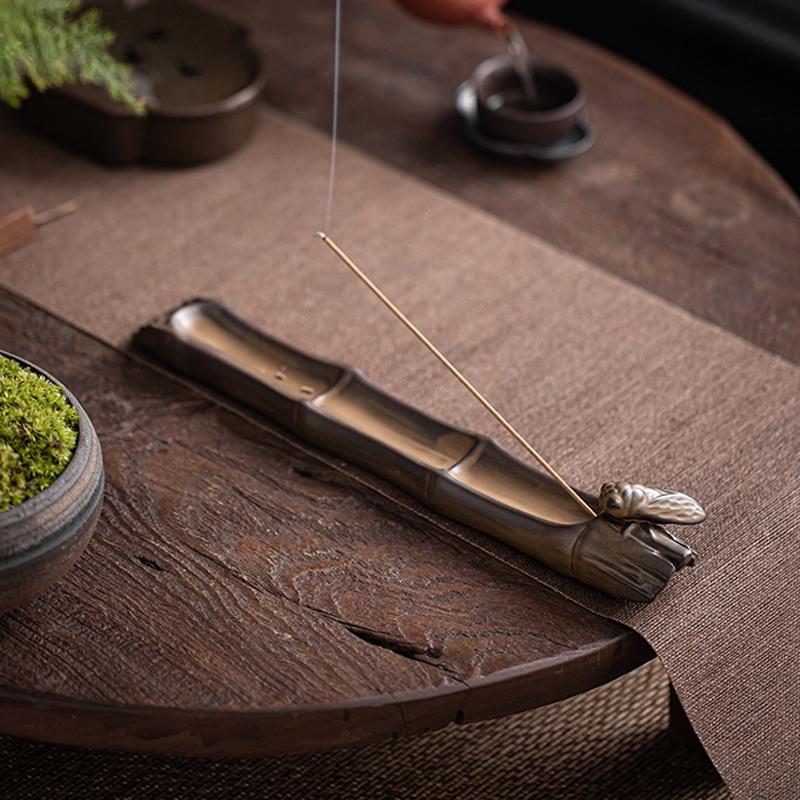 Ceramic Incense Burner Indoor Incense Holder Antique Style Aromatherapy Burner Creative Ornament