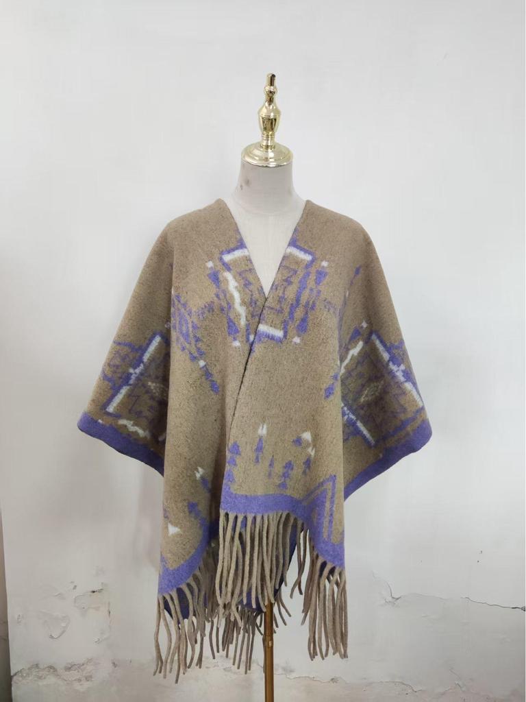 Elegant Ethnic Ink Painting Cape Shawl with Tassels - Versatile Travel Scarf Cloak