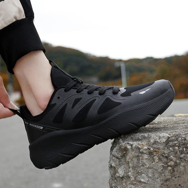 2025 foreign trade lightweight sports shoes Pace Panda explosion high elastic shock absorption running men's shoes jumping exercise couple casual sh