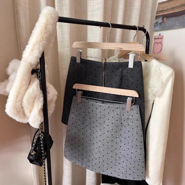 Women's High-Waist Gray Heart Wool Half Skirt, A-line, Slimming, Autumn-Winter Style