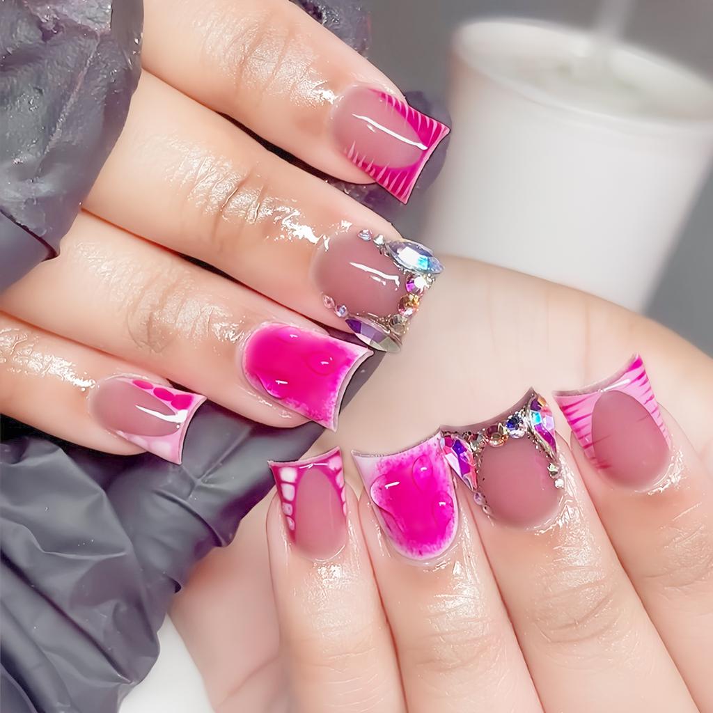 24 Stück Entenschnabel-förmige Falsche Nägel Gold Schmetterling Strass-Design Falsche Nagelspitzen Tragbare Vollabdeckung French Press-on Nägel
