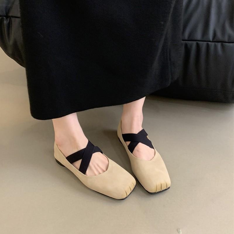 Square head shallow mouth single shoes female spring and autumn 2025 new French retro gentle fairy ballet flat Mary Jane shoes