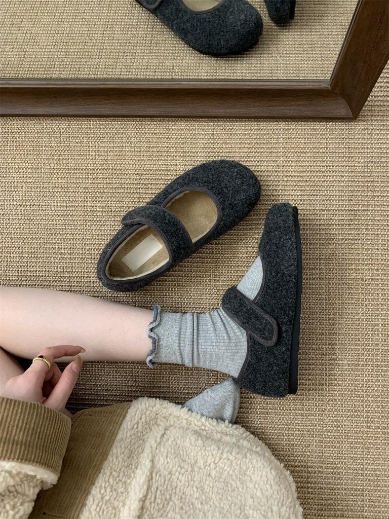 New fluffy shoes for women's outer wear 2 winter shallow mouth warm and velvet word Mary