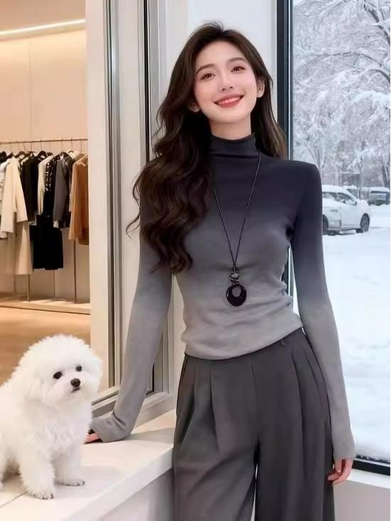 Gradient Color Women's High Neck Base Layer Top - Slimming & Versatile Autumn/Winter Style