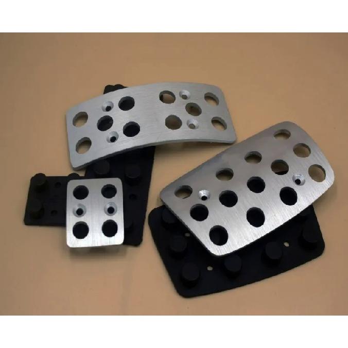 AT Foot Pedal For Jeep Grand Cherokee 2011-2015 Automatic Aluminum Throttle Plate Brake Gas High Quality Car Accessories