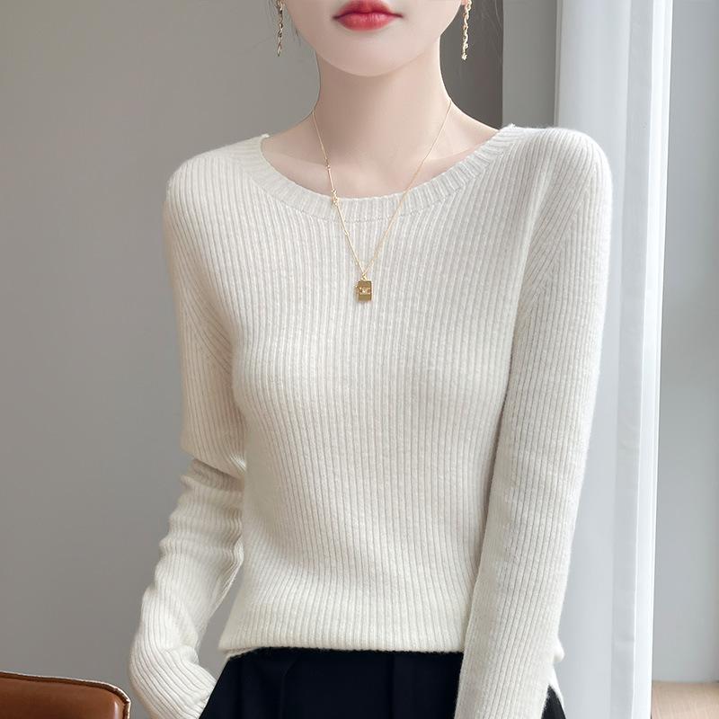 Round-neck Long-sleeved Fitted Knitted Sweater Base Layer Versatile Sweater for Women In Autumn and Winter
