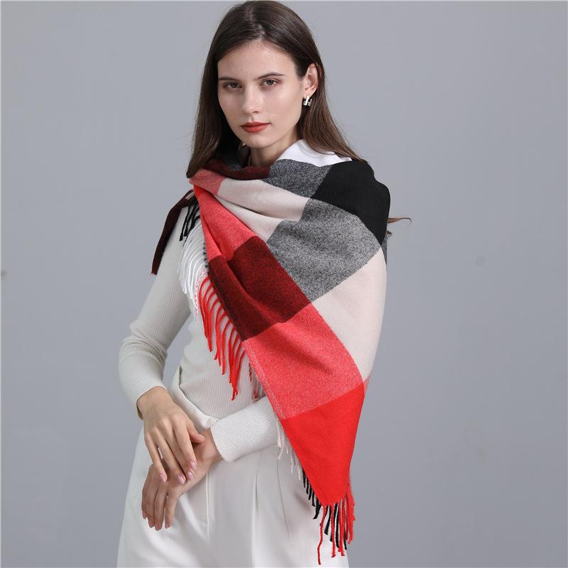 

Зимний теплый шарф в европейском и американском стиле, имитация кашемира, женский клетчатый квадратный шарф, универсальный цветной платок для темперамента 107*107cm