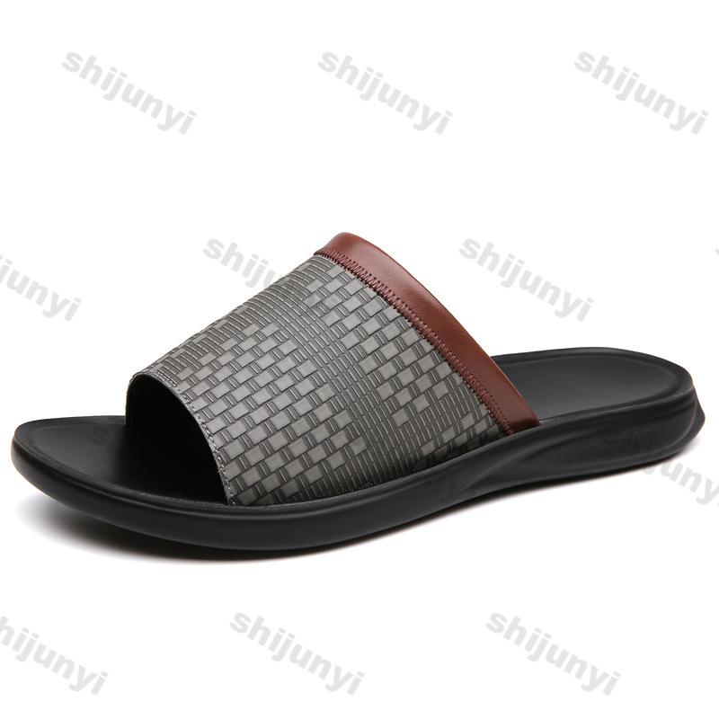 Fashion Large Size Men's Shoes 2025 Summer New Breathable Lightweight Comfortable Slippers Fashion Soft Sole Beach Shoes Non Slip Flats