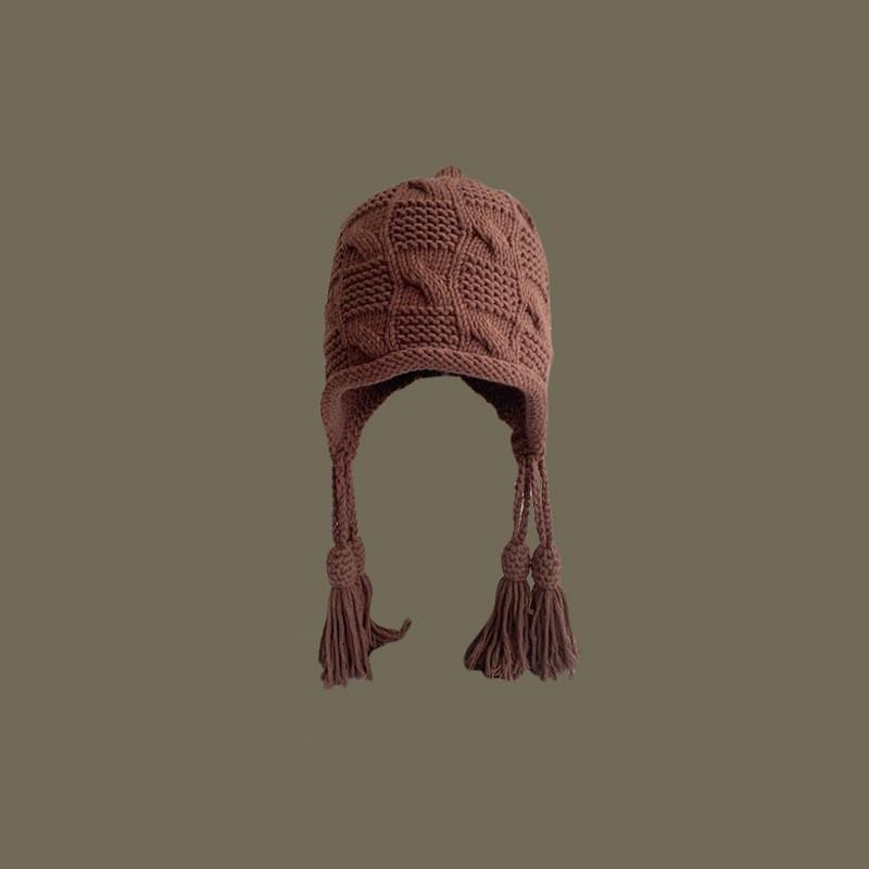 

Knitted Winter Hat For Women With Fur Ear Flaps And Tassel Design For Cold Weather Comfort коричневий