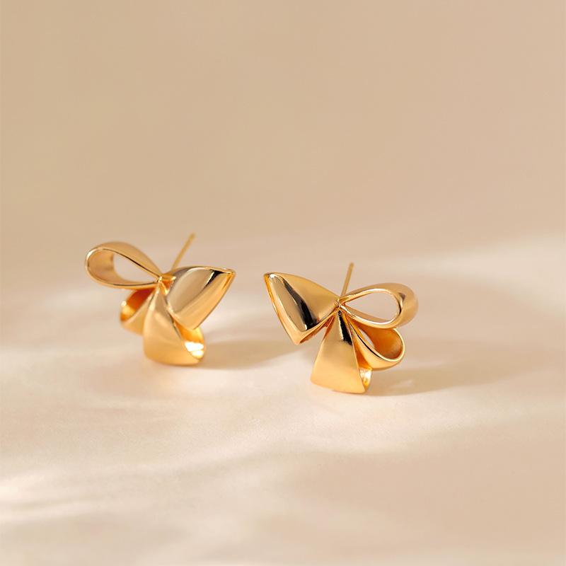 Vintage French Bow Design 18k Gold Plated Copper Stud Earrings For Women