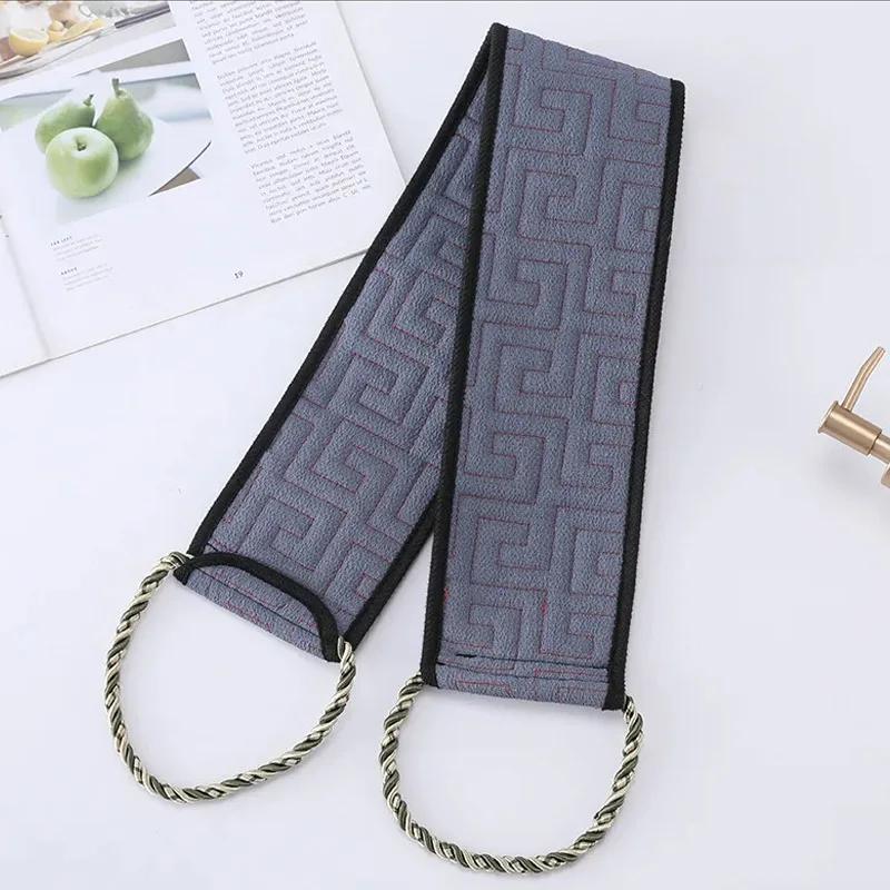 

Мужская мочалка для спины с длинной ручкой - Банное полотенце с двойной текстурой и эргономичной ручкой, Прочный полиэстер и губка серый