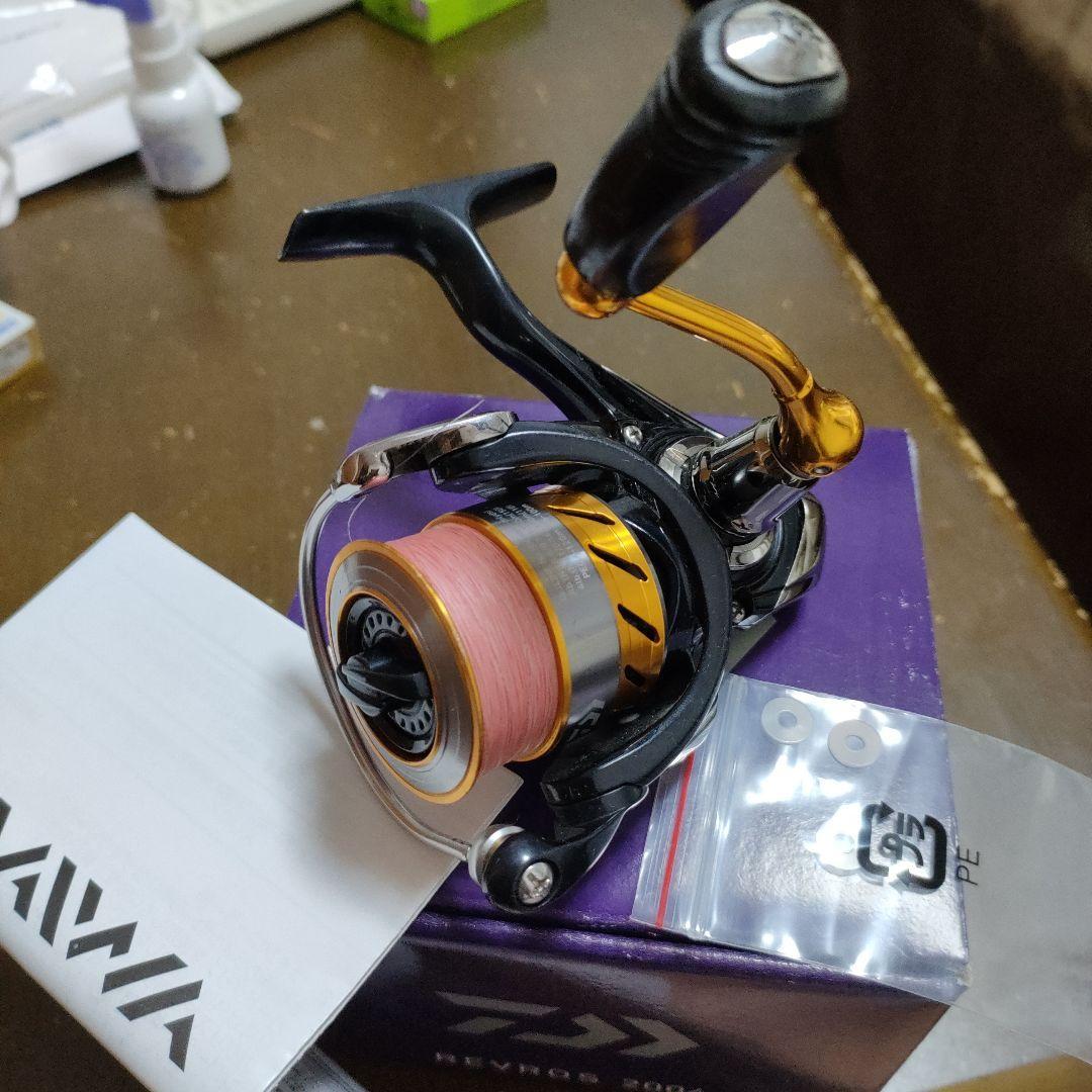 Used DAIWA REVROS 2004 spinning reel