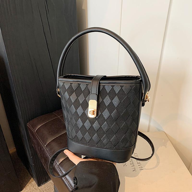 Fashionable Bucket Bag For Women 2024 Summer New Simple Casual Single Shoulder Bag
