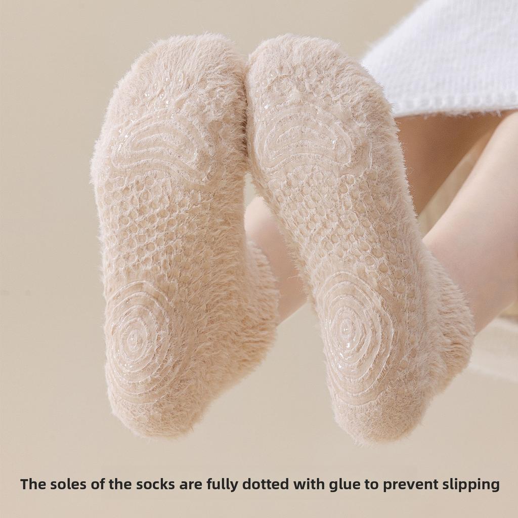Soft Woolen Children's Thick Winter-spring Style Padded and Thick Warm Short Tube Non-slip Maternity Home Socks for Sleeping and Floor Use