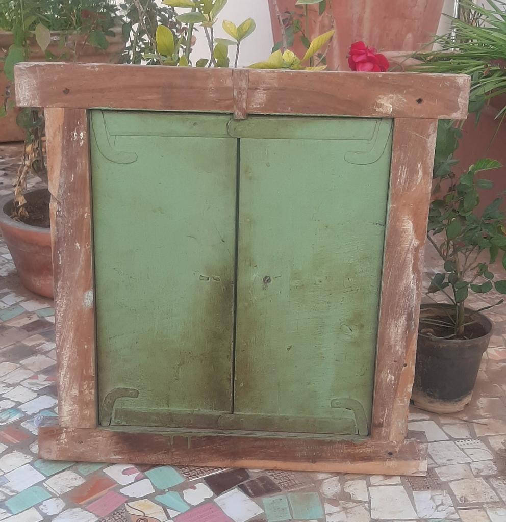 Antique Hand-Painted Wooden Window Jharokha: Rustic Green Wall Decor