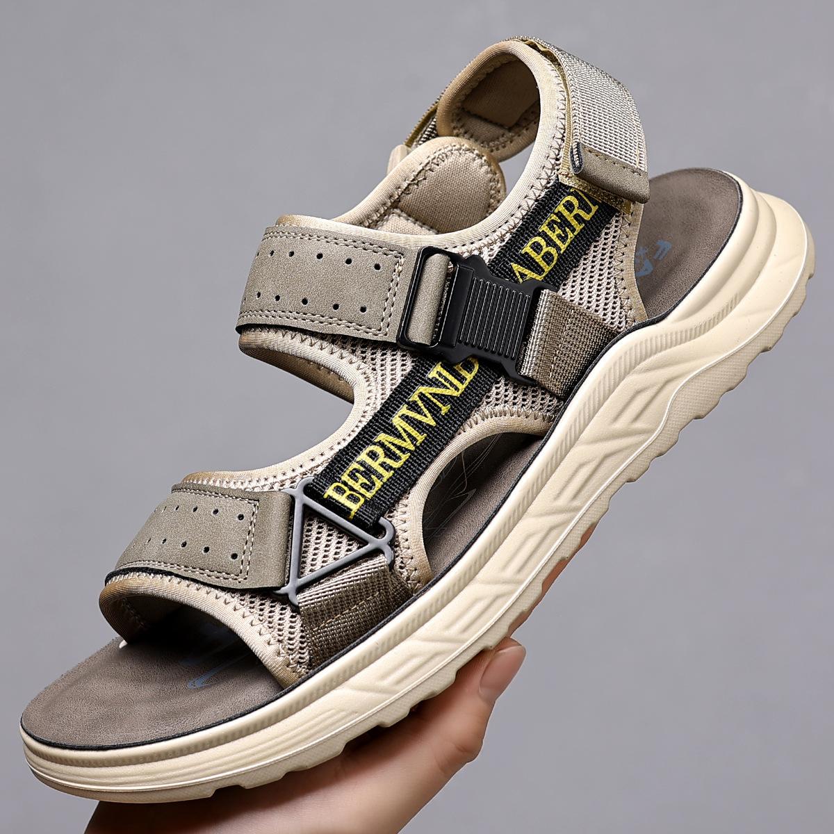 

Wearing slippers driving beach outdoor beach shoes sports men s sandals Velcro stickers outside breathable leisure 44