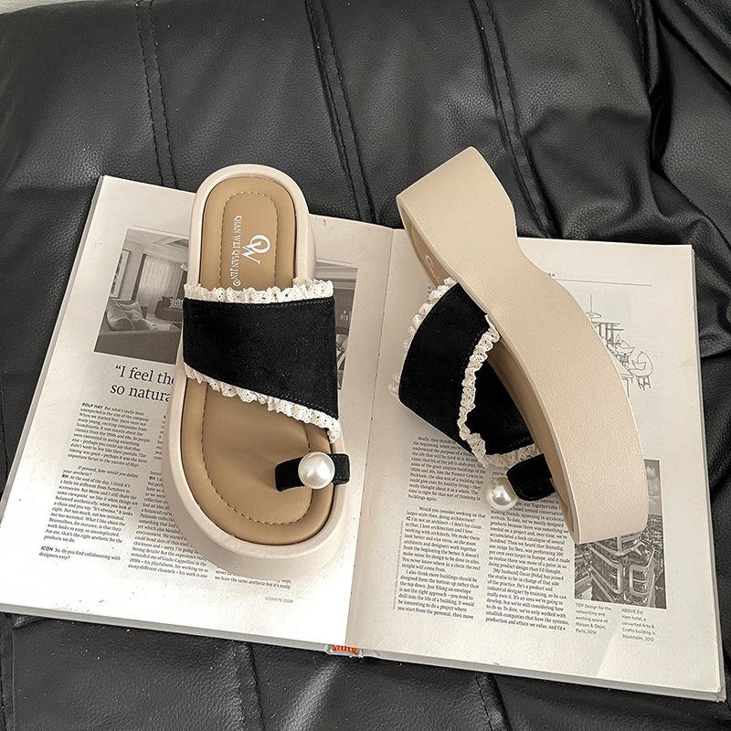 Set of toe sandals women's spring and summer 2025 new fashion work with skirt cool slippers thick-soled beach travel tide