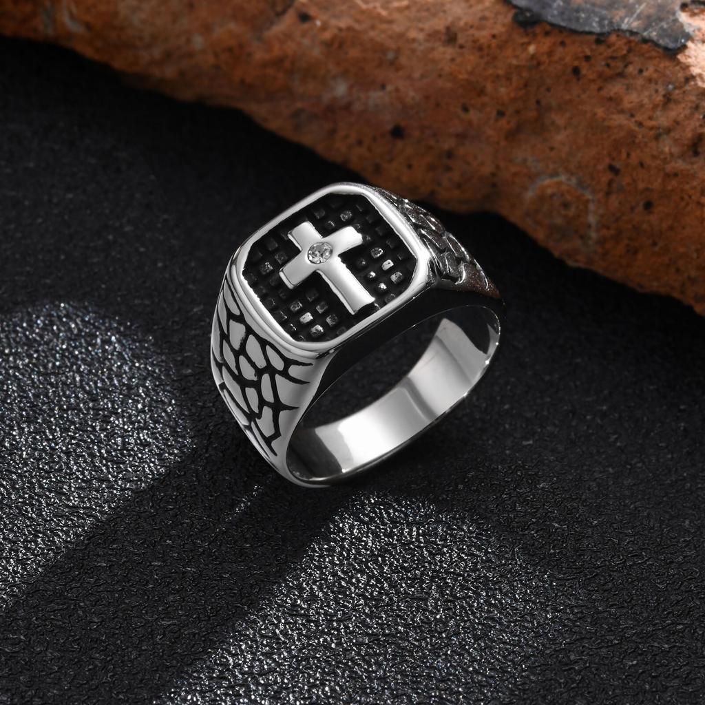 Punk Cross Stamp Ring for Men Boys,Stainless Steel Crack Warrior Men's Jewelry Viking Aesthetic Rings,Vintage Jewelry Gifts