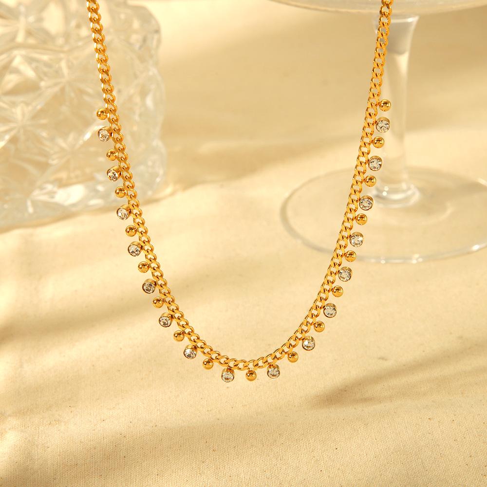 Elegant Titanium Steel Rhinestone Clavicle Chain - Light, Durable, and Stylish Jewelry