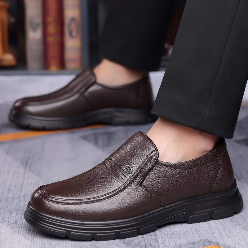 Fashion Solid Color Cow Leather Dress Shoes for Men Fashion Casual Spring Autumn British New Designer Loafers Shoes Man