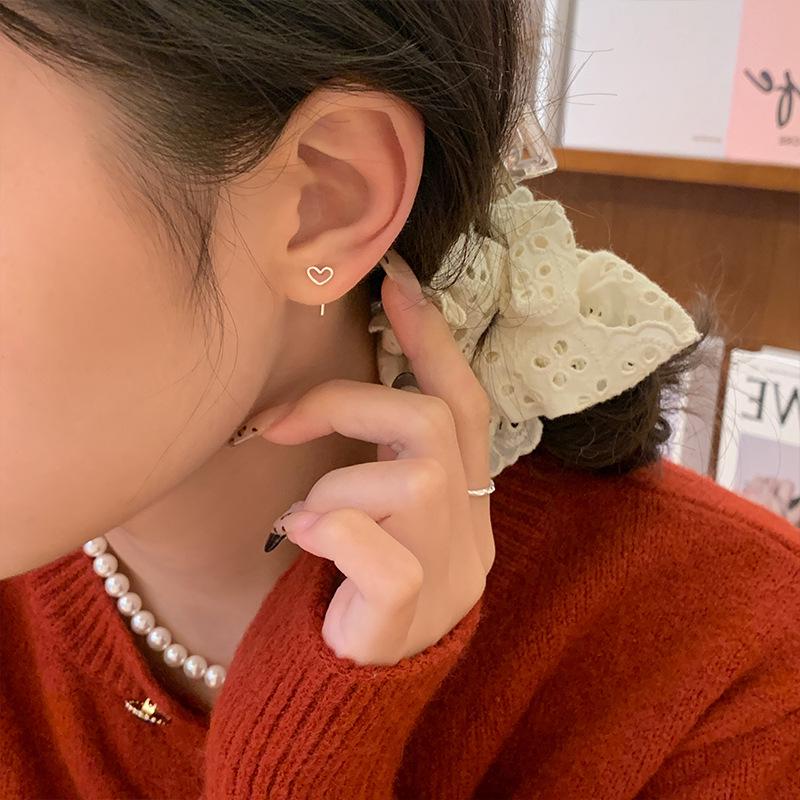 Hollow Heart Earrings for Women: Light Luxury, Simple & Versatile Ear Cuffs, Popular Stackable Style